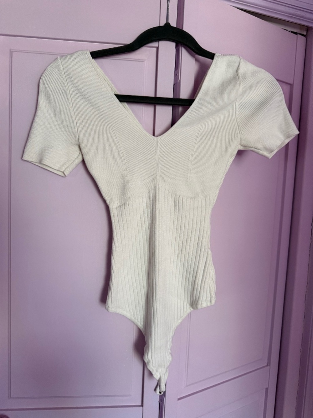 Abercrombie & Fitch cream bodysuit short sleeves